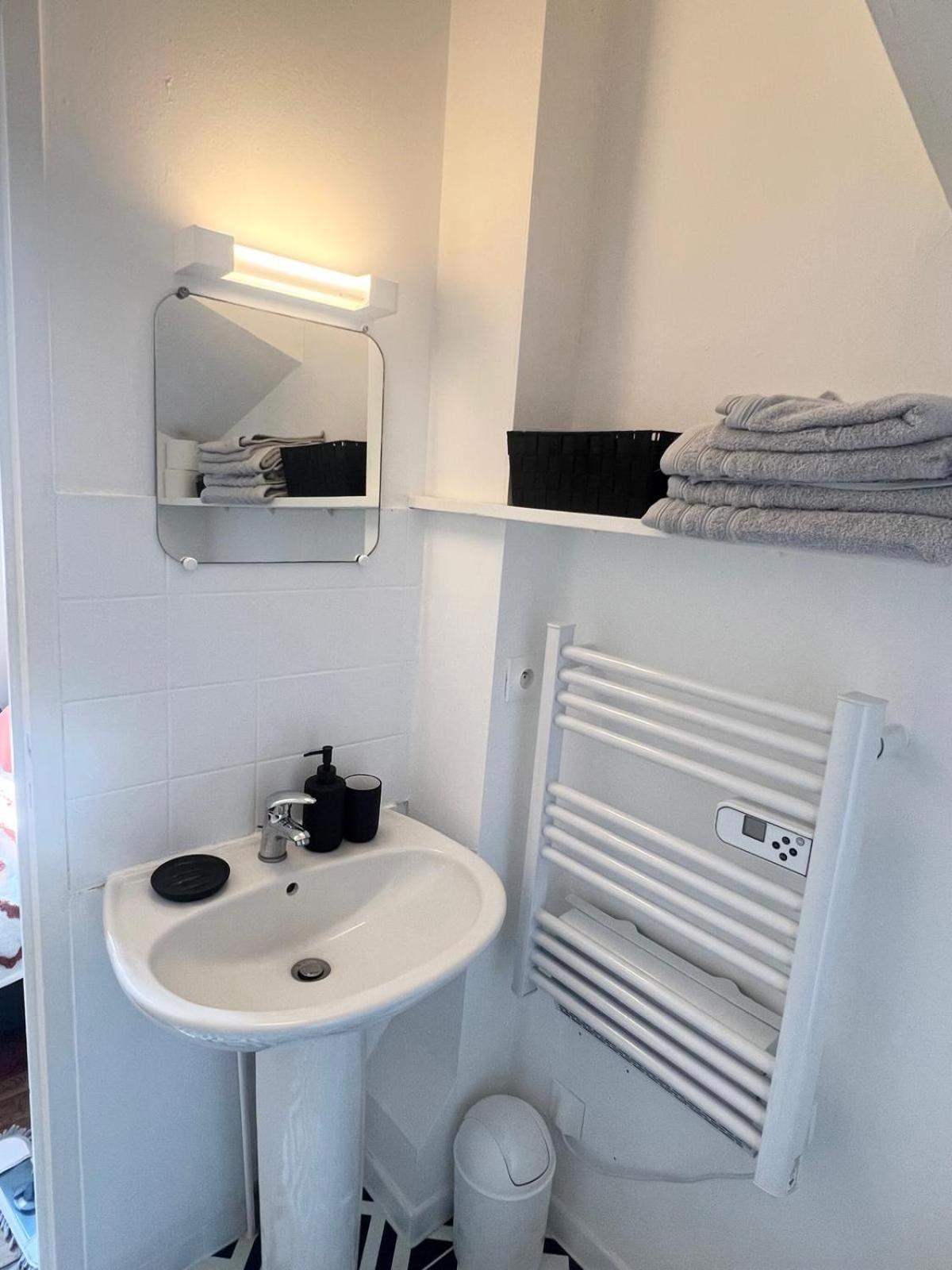 Charmant Studio A Poitiers Luaran gambar